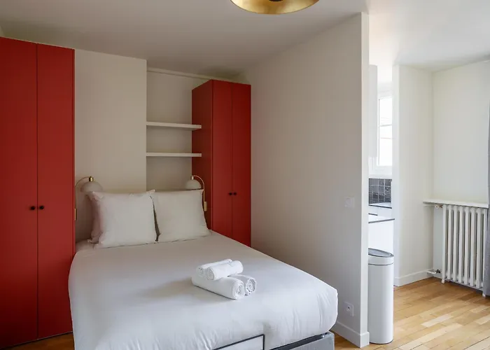 The Paris 15 Place
